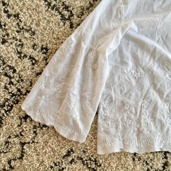 Stitched Linen Summer Top - Picture 3 of 7